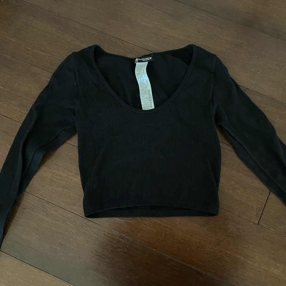 Zara women’s crop top long sleeve ribbed top